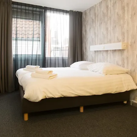 Beach Hotel Katwijk-3