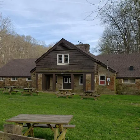 Abe Martin Lodge & Cabins-3