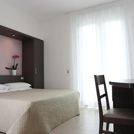 Hotel Beatrice-3