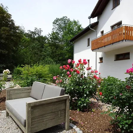 Waldcafe Hotel Restaurant-3