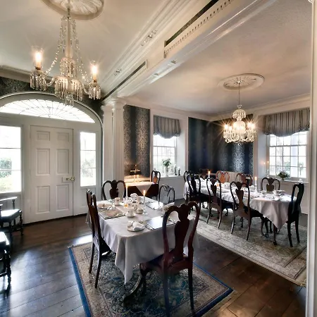 Brockamour Manor Bed And Breakfast-3