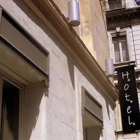 Adonis Marseille Vieux Port - Hotel Du Palais-2