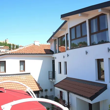 Villa Dvor-2