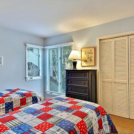 4585 Parkside Villa-3