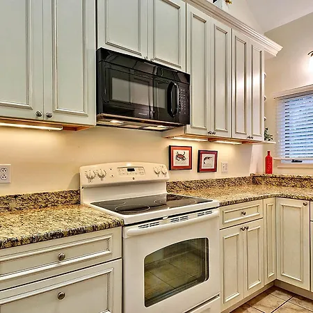 4585 Parkside Villa-2