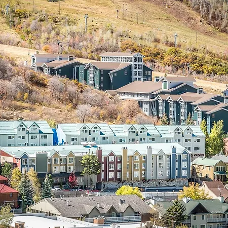 Sweetwater Lift Lodge-3