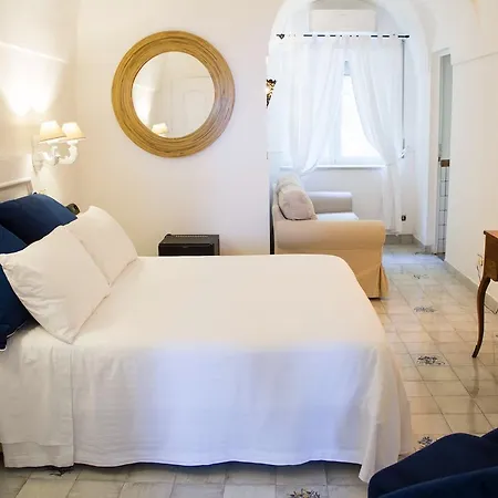 Marunnella Suites-2