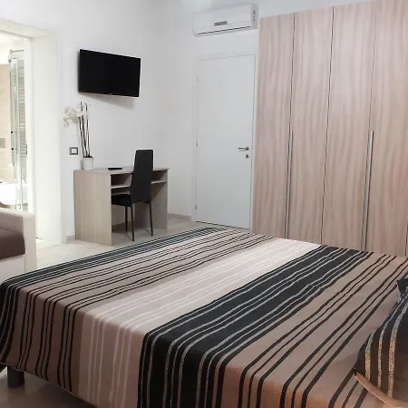 Centro Storico Rooms-2