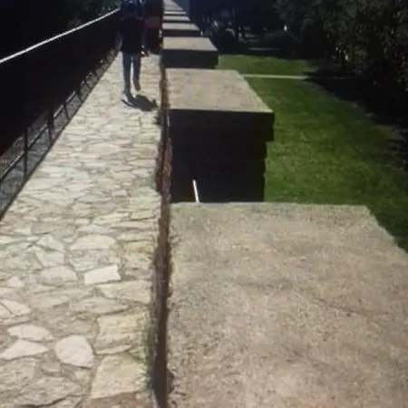 Gino'S House-3