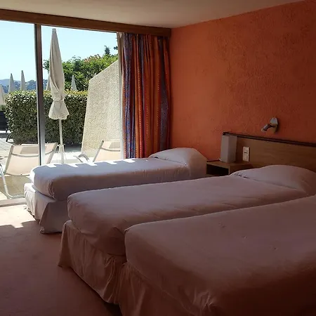 83 Hotel-3