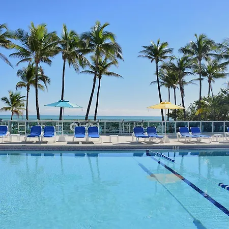 Oceanfront Contemporary Suites-2