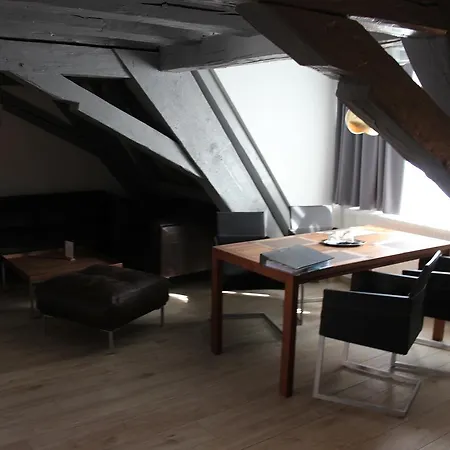 Hotel Schmales Haus-2