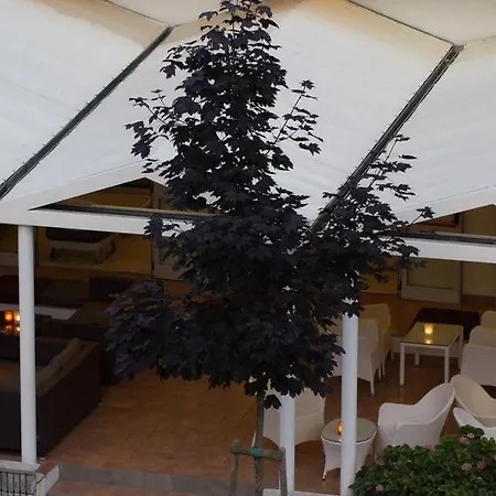 Hotel Aurora-3