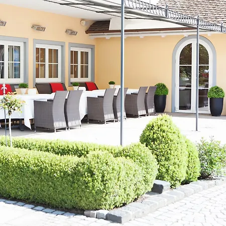 Hirsch 1783 Hotel Landhaus-3