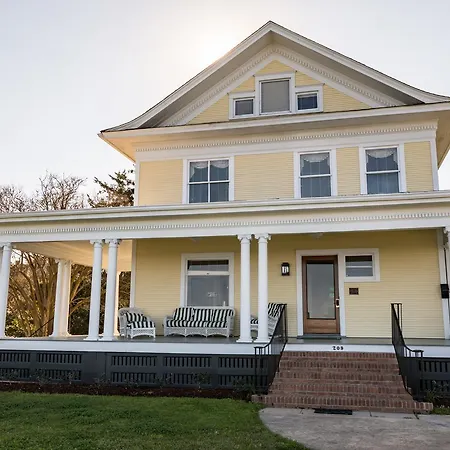 Clifton House - Observatory - King Suite, Sleeps 4, Mississippi River Views-3