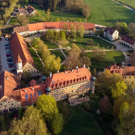 Naturschlosshotel Blumenthal-3