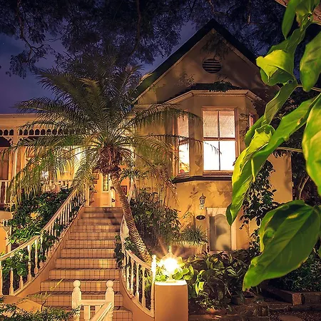 Goble Palms Guest Lodge & Urban Retreat-2