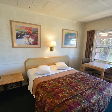 Western Hills Motel-3
