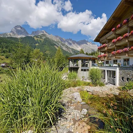 Hotel Der Almhof-3