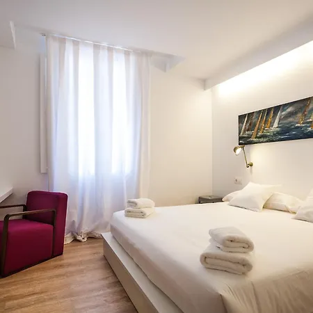 Cheap & Chic Hotel-2