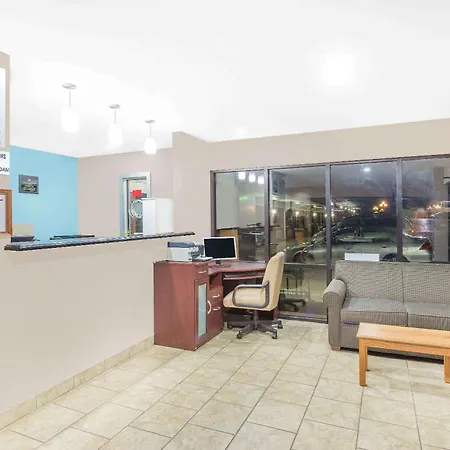 Hotel Express Anniston/Oxford-3