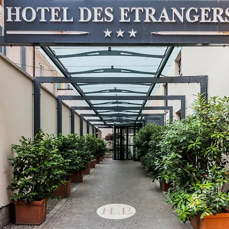 Hotel Des Etrangers-3