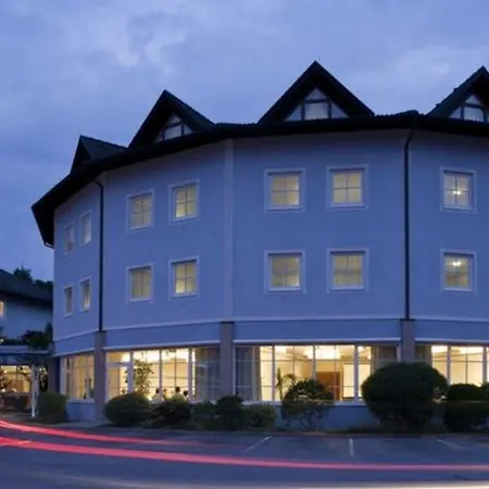 Hotel Paradies-2