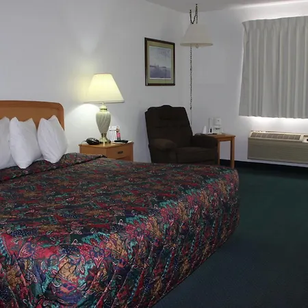 Americas Best Value Inn Grand Forks-2