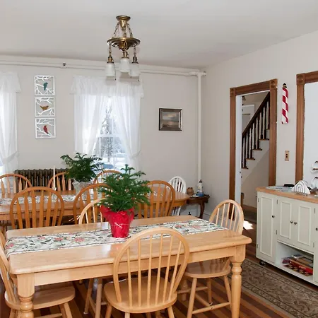 Candlebay Inn-3