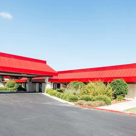 Ramada New Braunfels-3