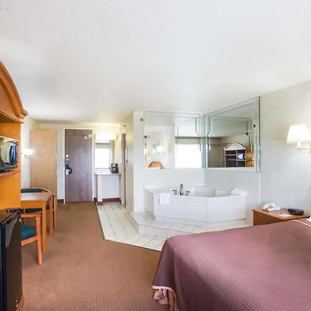 The Niagara Inn-3