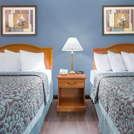Days Inn By Wyndham Galliano La-2