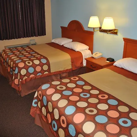 Super 8 By Wyndham Shipshewana-3