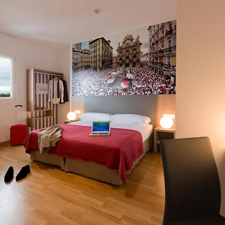 Iraipe Pamplona Hostal Auto Check-In-2