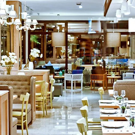 Hotel Ambassador-2