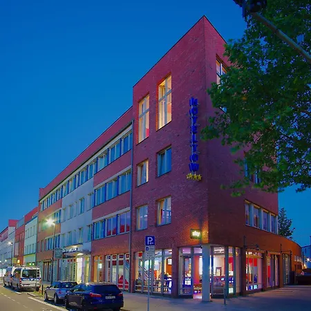Hoteltow-2