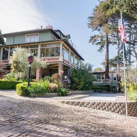 The Jabberwock Bed & Breakfast-2