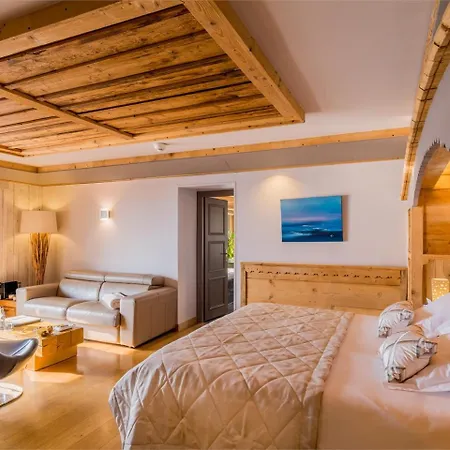 Hotel La Maison Bleue Par Yoann Conte-3
