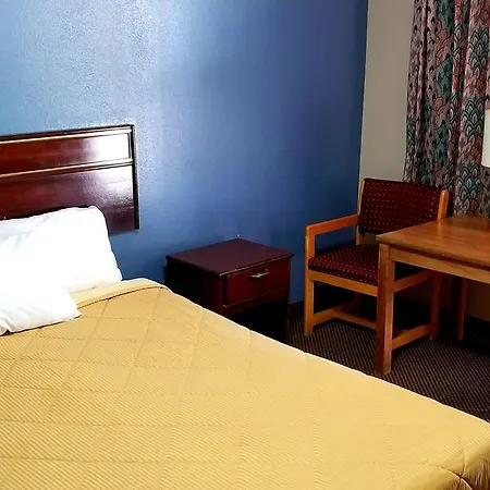 Continental Inn & Suites Conway-2