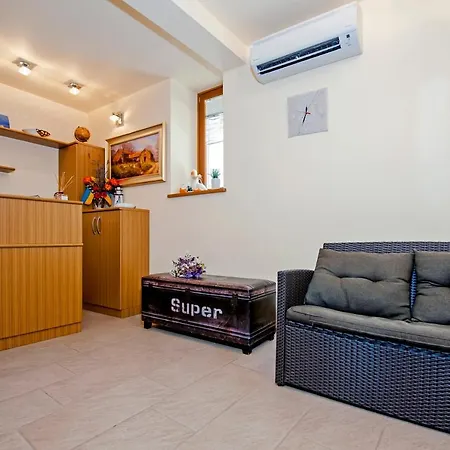 Guest House Golden Goose-2
