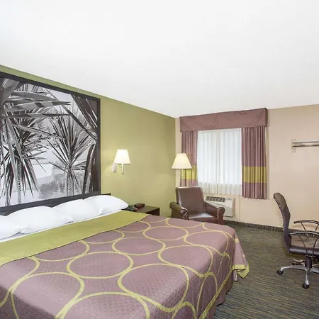 Super 8 By Wyndham Panama City-2