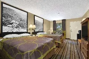 Super 8 By Wyndham Oxford-3
