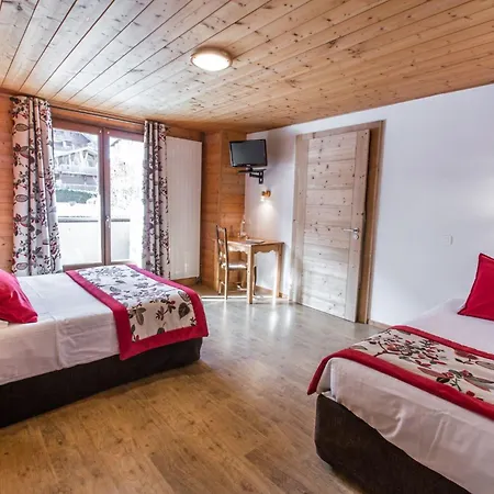 Logis Hotel Les Bruyères-2