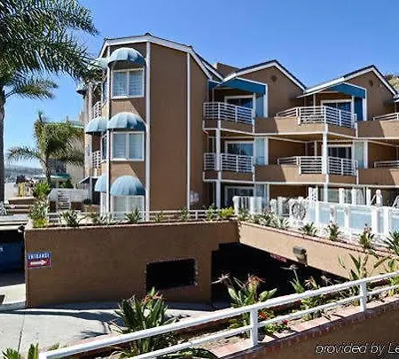 Quality Inn & Suites Oceanview-3