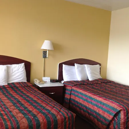 Economy Inn Okeechobee-3