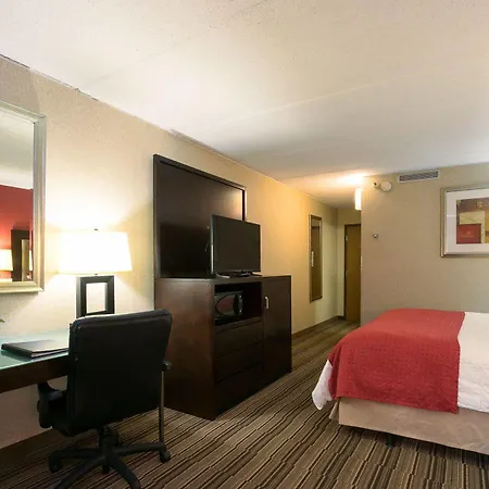 Mankato City Center Hotel-3
