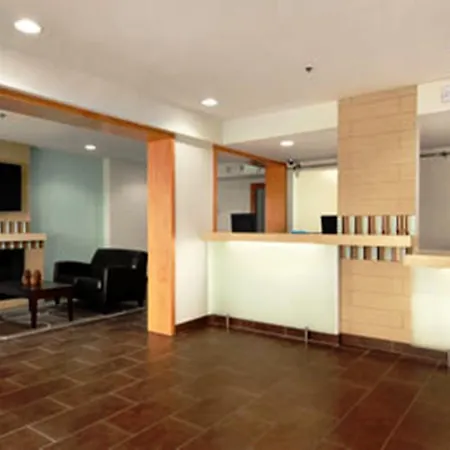 Baymont By Wyndham Reno-2