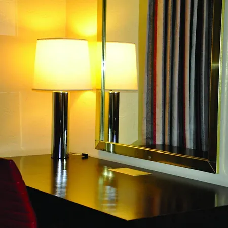 Travelers Inn Manteca-2