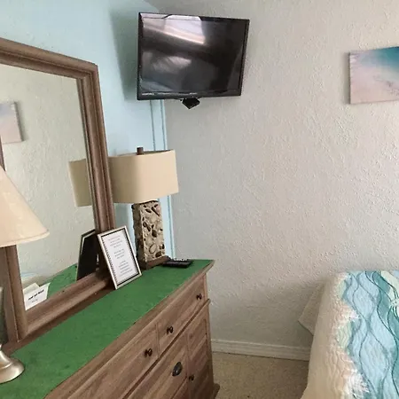 Lollipop Motel-2
