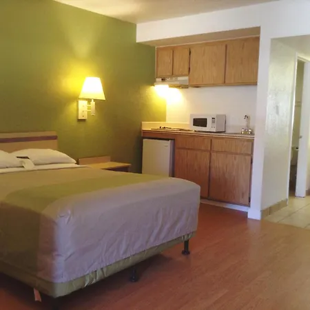 Motel 6 Hemet-3